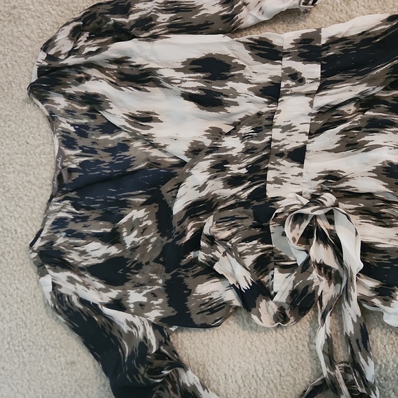 Quarter sleeve tie waist romper - Picture 2 of 2